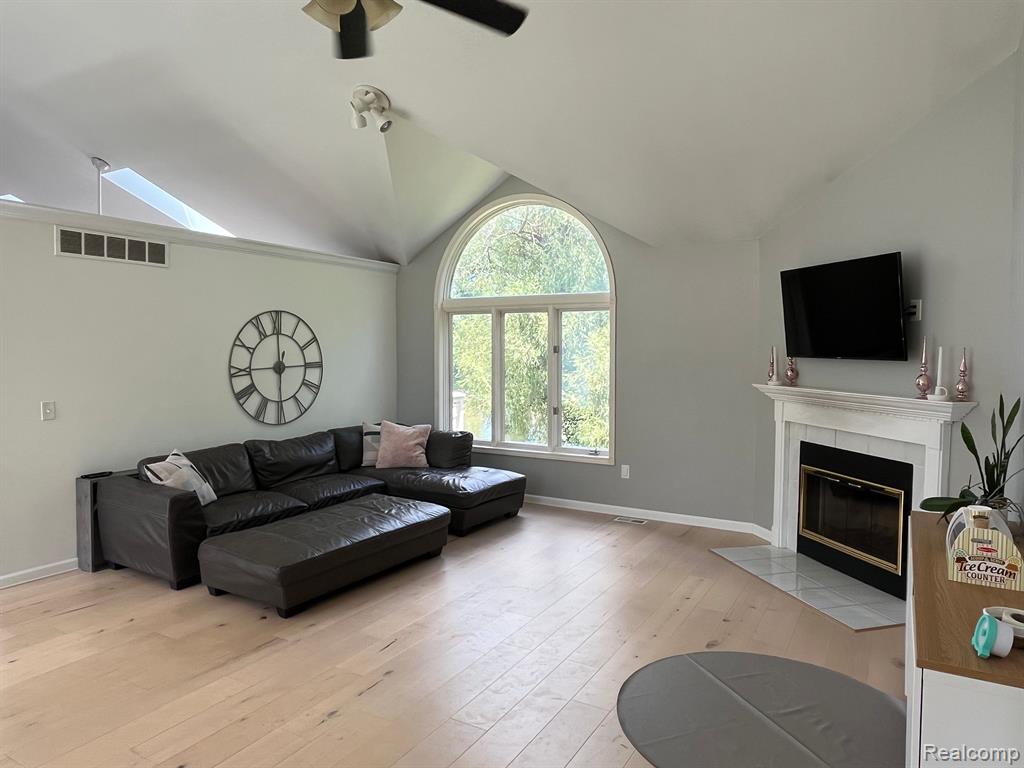 969 BOGIE LAKE Road, White Lake, MI 48383 — Photo 2