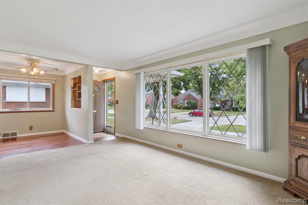 7868 Robinson Avenue, Allen Park, MI 48101 — Photo 5