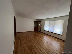 8905 Danzig Street, Livonia, MI 48150 — Photo 15