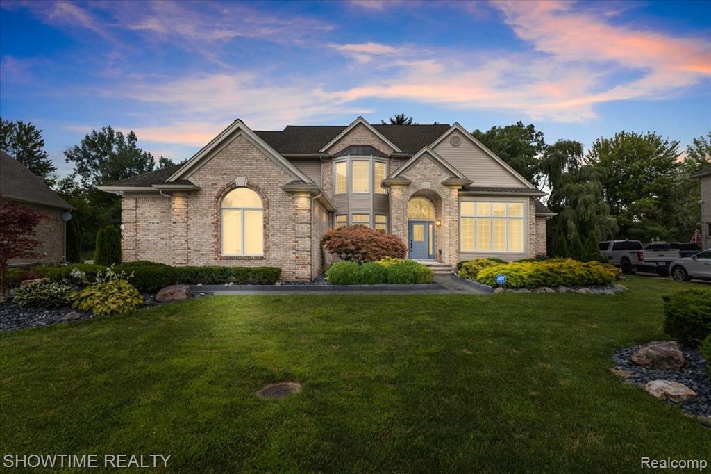 53650 Cherrywood Drive, Shelby Twp, MI 48315 — Photo 2