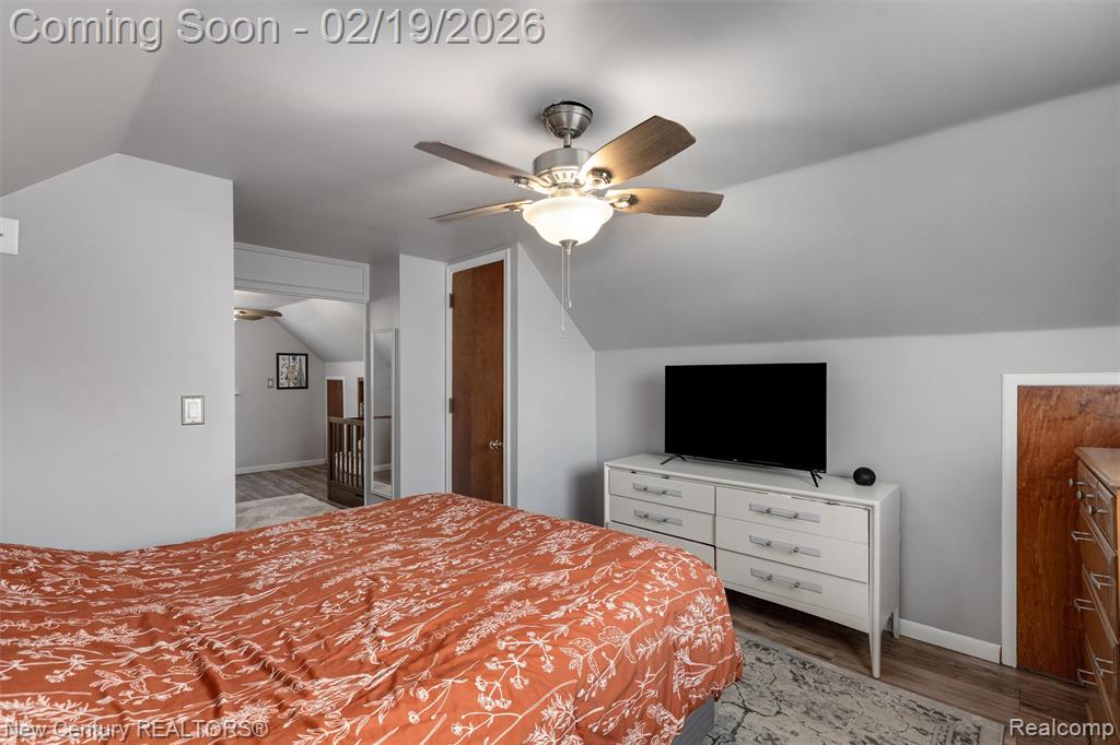 896 E Dallas Avenue, Madison Heights, MI 48071 — Photo 19