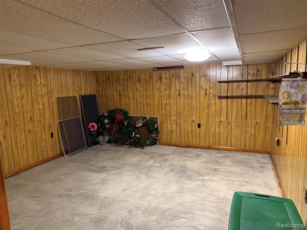 448 Ashley Drive, Grand Blanc, MI 48439 — Photo 22