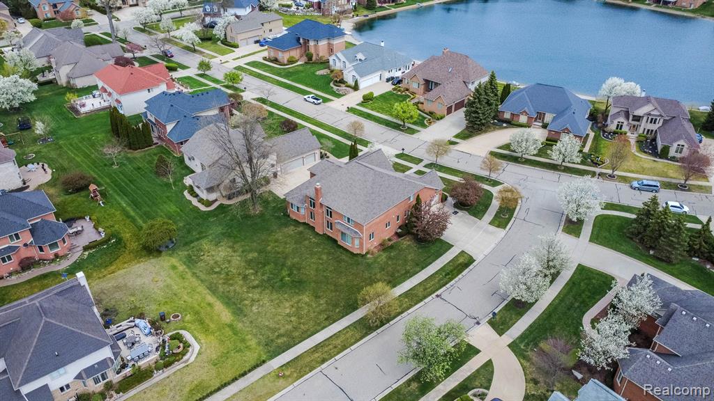 49759 Lakebridge Drive, Shelby Twp, MI 48315 — Photo 66
