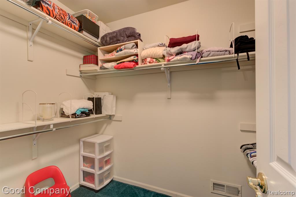 51250 W HILLS Drive, Plymouth, MI 48170 — Photo 38