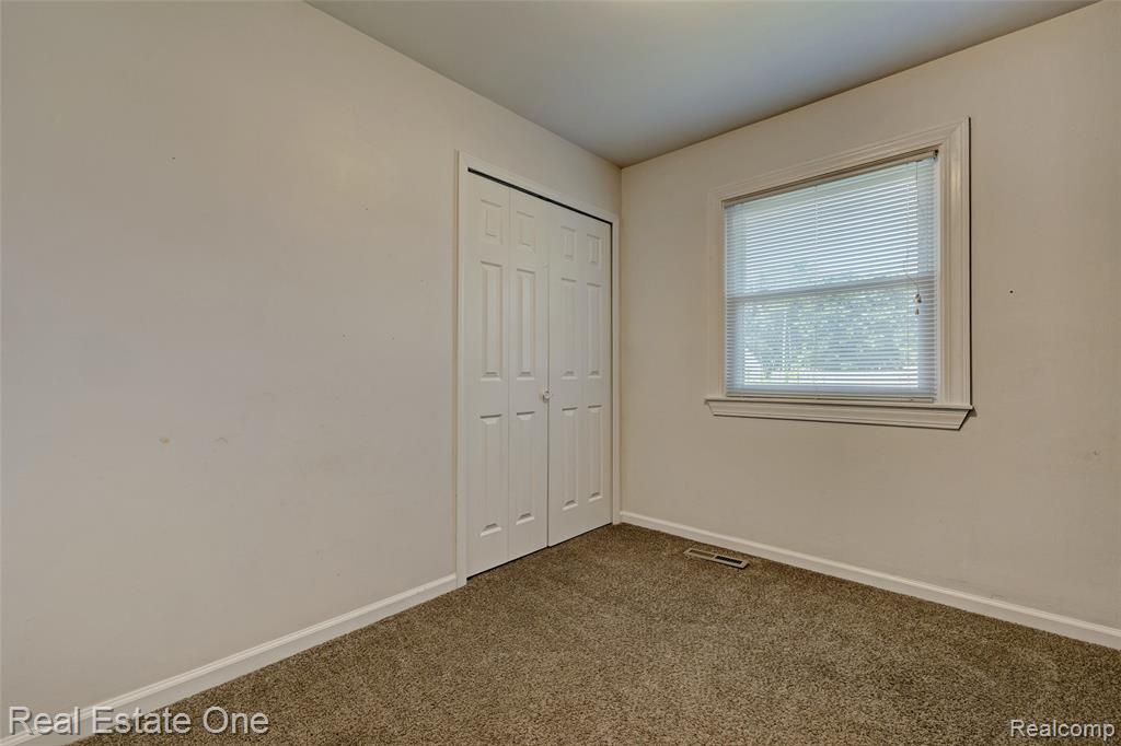 705 Richard Street, Holly, MI 48442 — Photo 23
