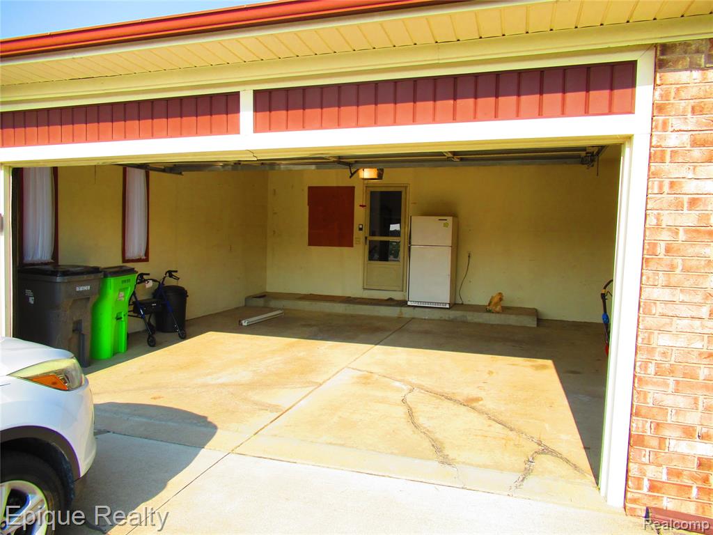 40931 Rehse Drive, Clinton Twp, MI 48038 — Photo 32