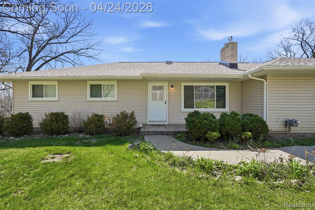 5074 Perryville Road, Holly, MI 48442 — Photo 3