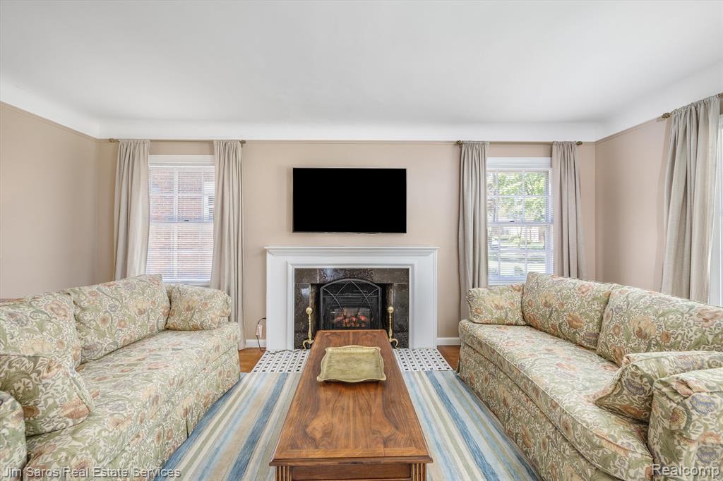 417 BELANGER Street, Grosse Pointe Farms, MI 48236 — Photo 5