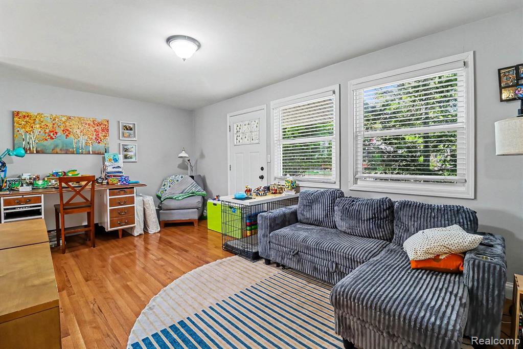 701 W Loomis Street, Ludington, MI 49431 — Photo 13