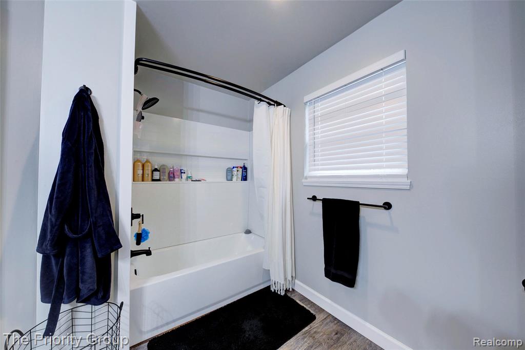 4395 Pondview Drive, Swartz Creek, MI 48473 — Photo 28