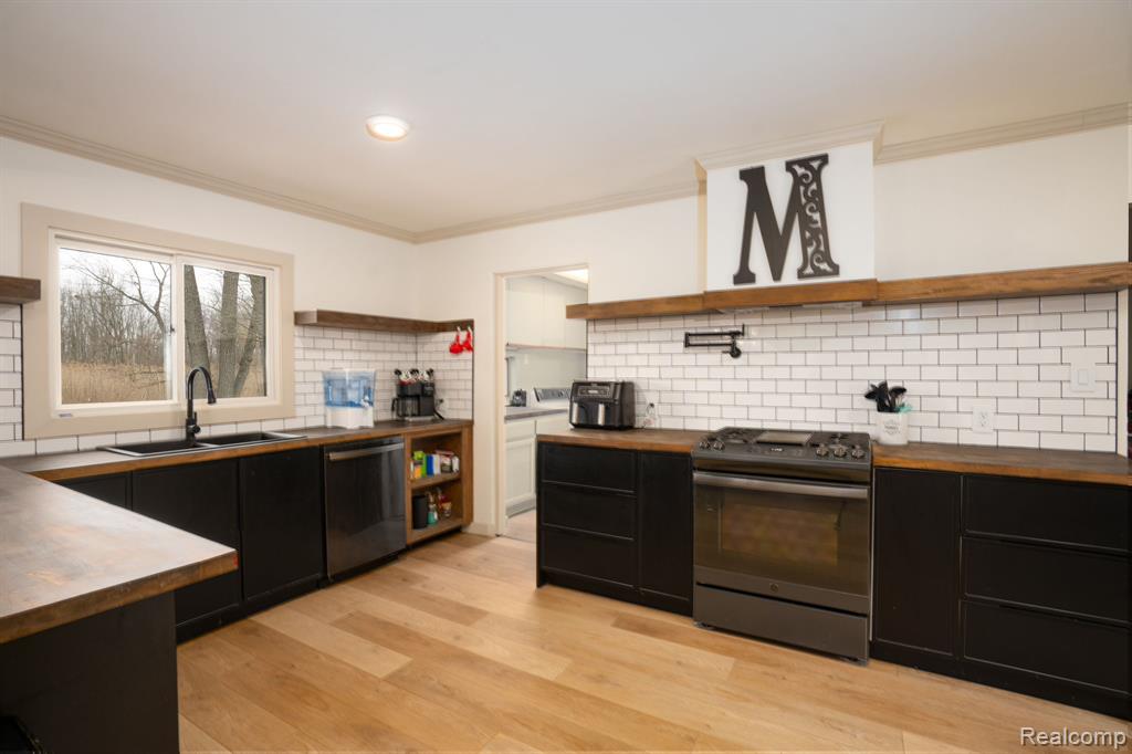 1530 S Baldwin Road, Lake Orion, MI — Photo 14