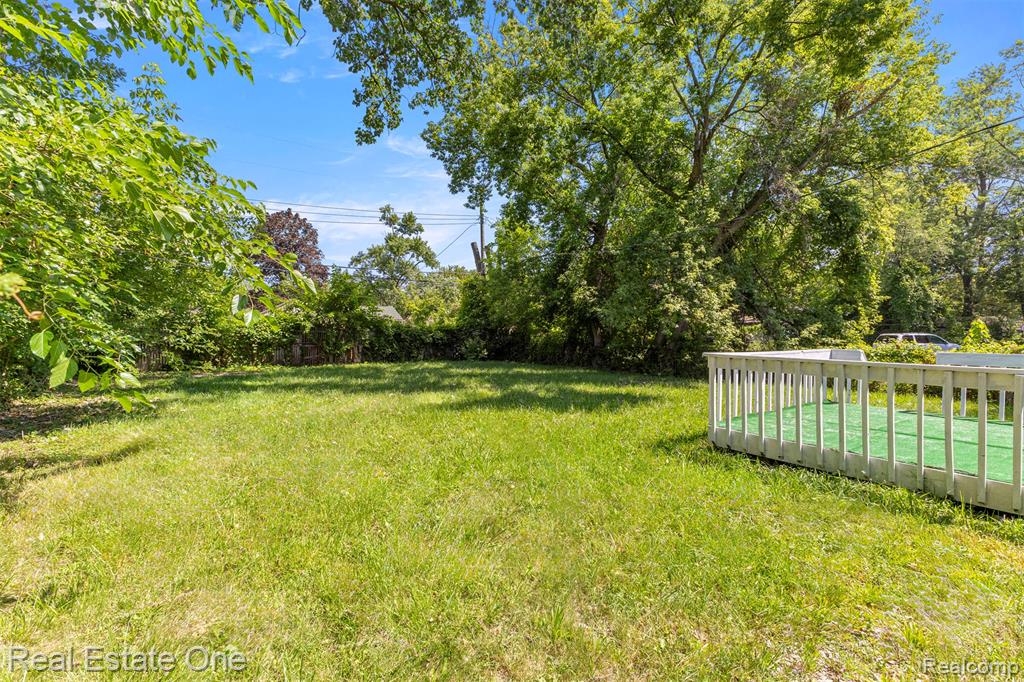29522 Grandview Street, Inkster, MI 48141 — Photo 26