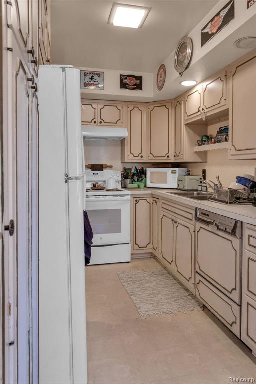 11547 SHERIDAN Road, Manchester, MI 48158 — Photo 48