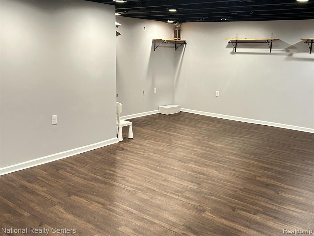 41997 Arrowhead Drive, Novi, MI — Photo 31