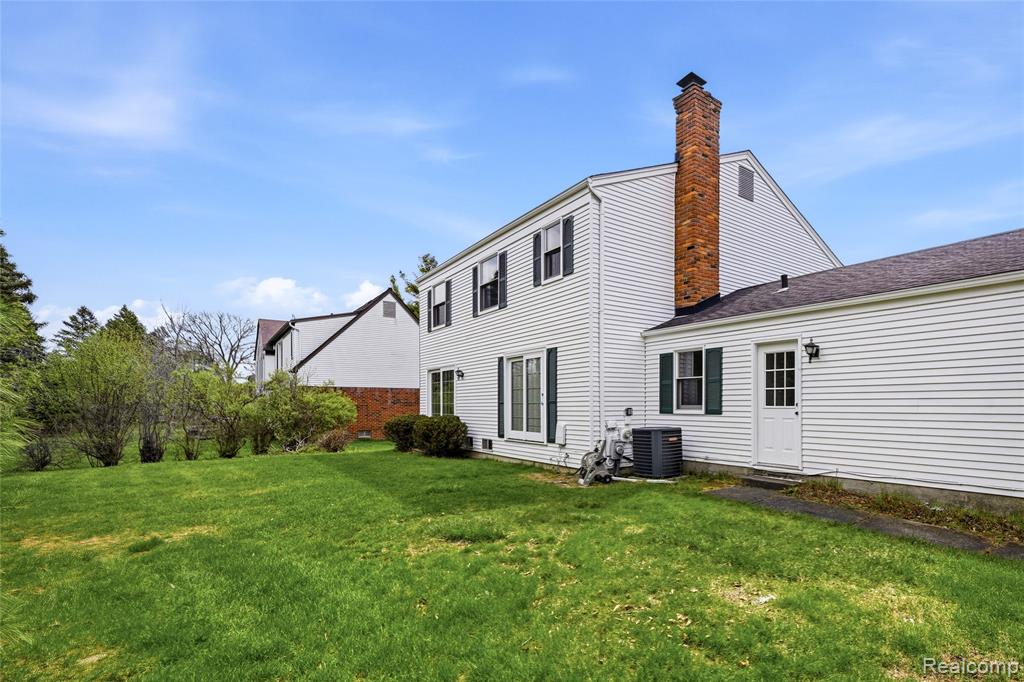 3464 Buckingham Trail, West Bloomfield, MI 48323 — Photo 4