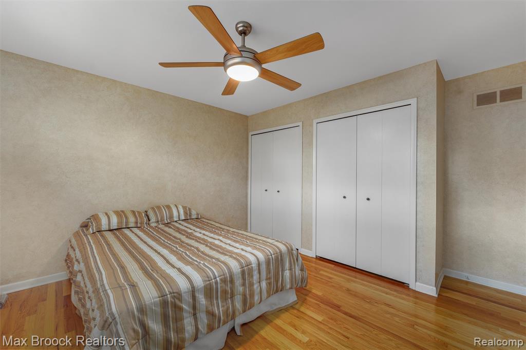 5946 Cherry Crest Drive, West Bloomfield, MI — Photo 28
