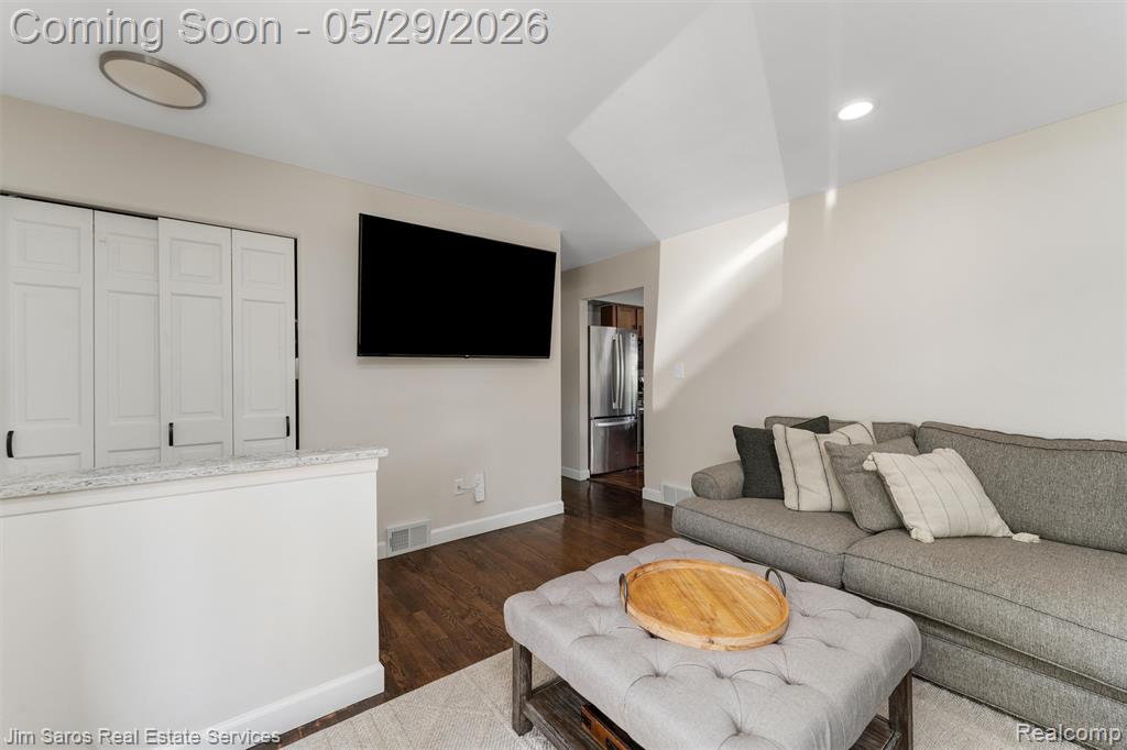 22801 Lake Boulevard, Saint Clair Shores, MI 48082 — Photo 5