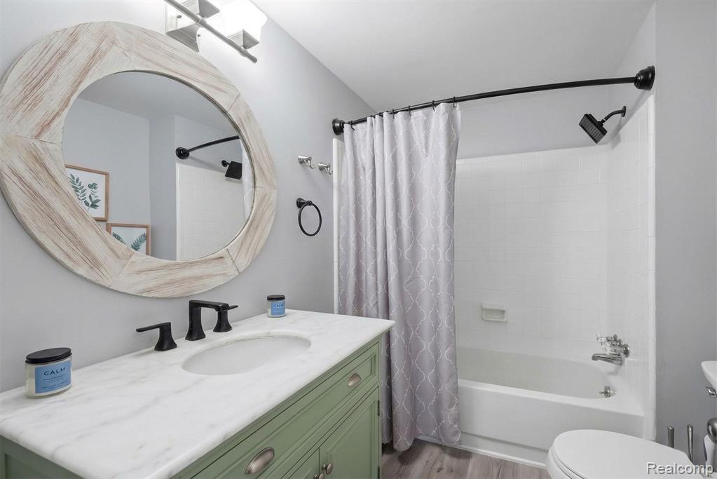 2717 Winthrop Court, Ann Arbor, MI 48104 — Photo 9