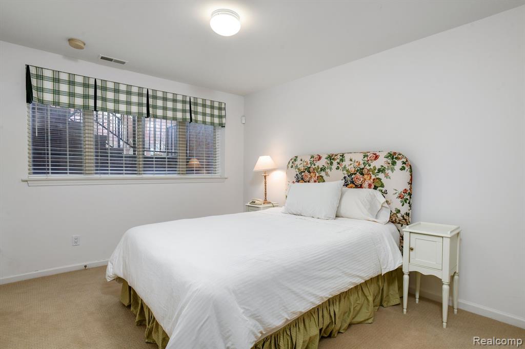 1333 S MAIN Street, Royal Oak, MI 48067 — Photo 17