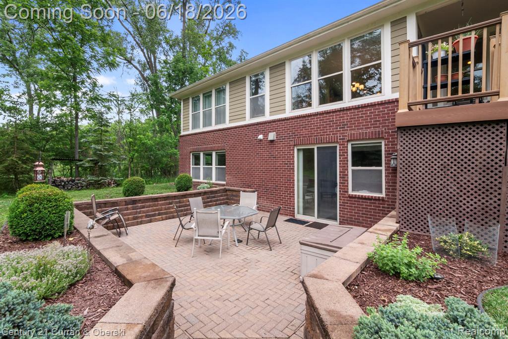 34225 Thornbrook Drive, Farmington, MI 48335 — Photo 60