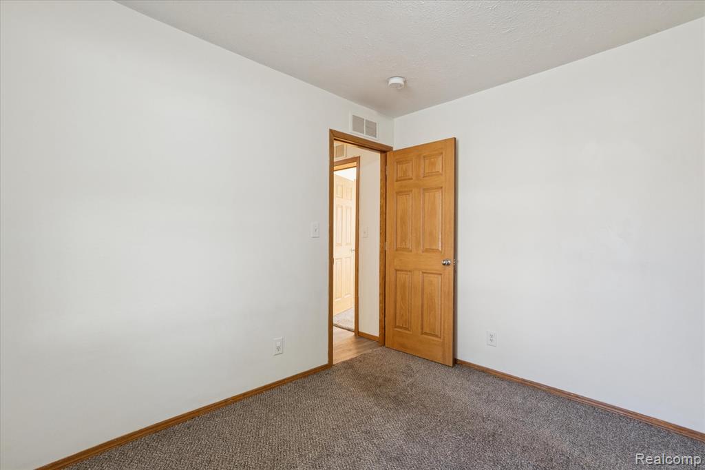 4004 Howe Road, Wayne, MI 48184 — Photo 30