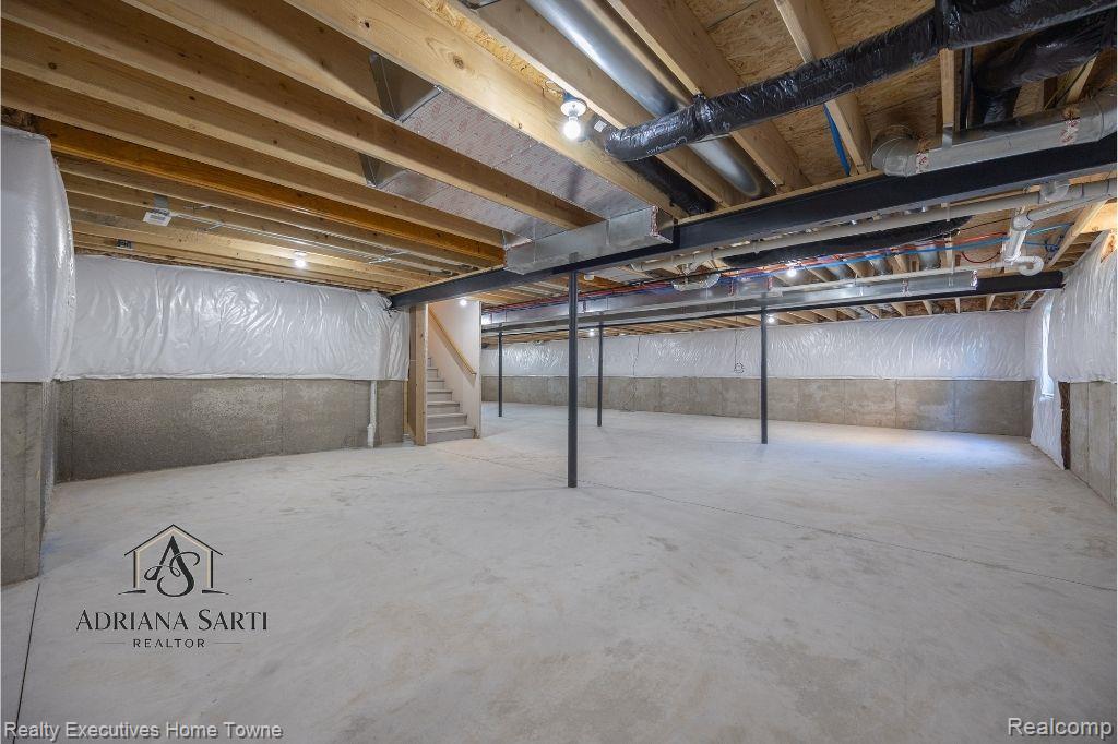 35962 Cascade Drive, New Baltimore, MI 48047 — Photo 32