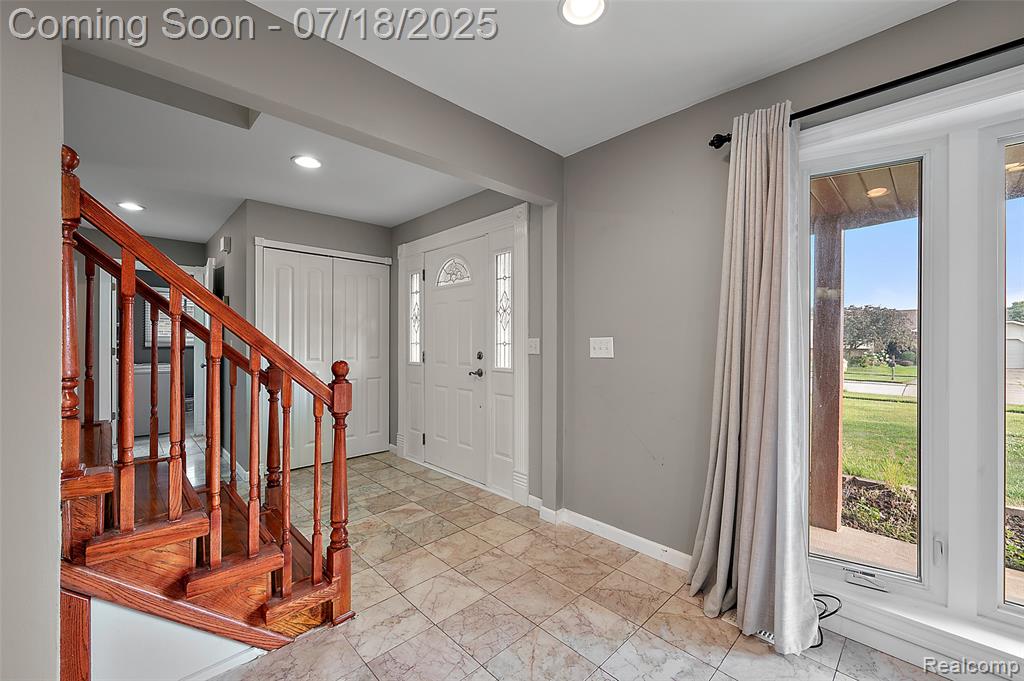 4152 Bloomfield Drive, Sterling Heights, MI 48310 — Photo 10