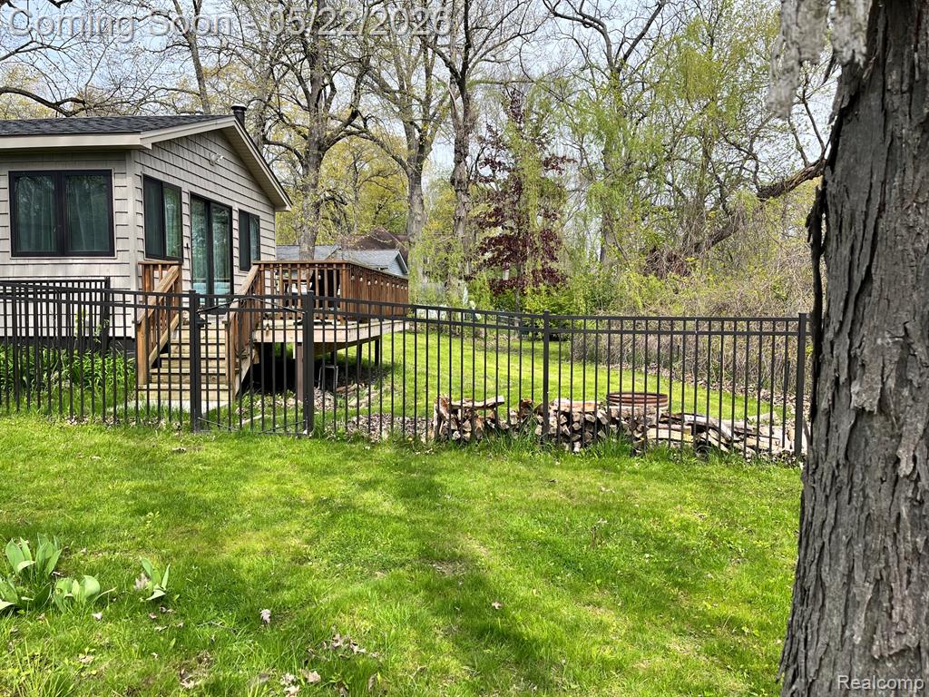 5036 Woodland Lane, East China, MI — Photo 31