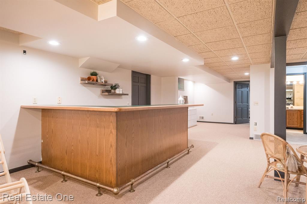 4794 RIVERS EDGE Drive, Troy, MI 48098 — Photo 41