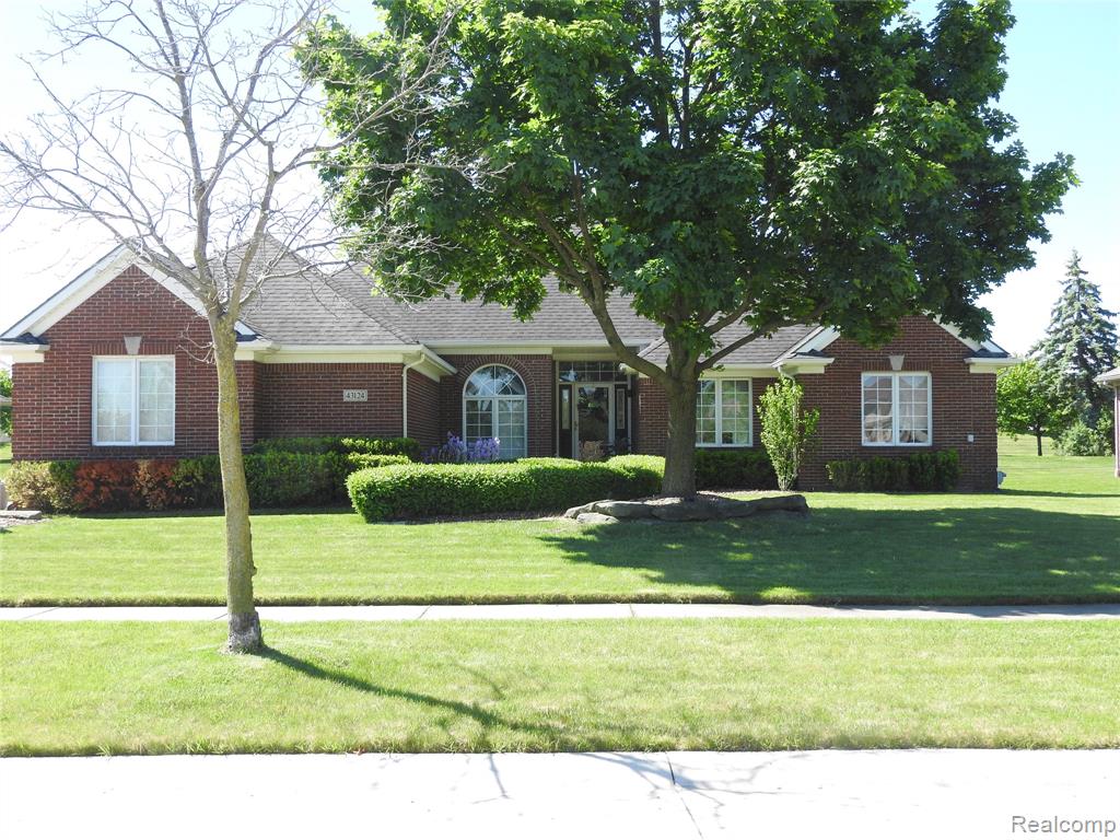 43124 Gina Drive, Sterling Heights, MI 48314 — Photo 33