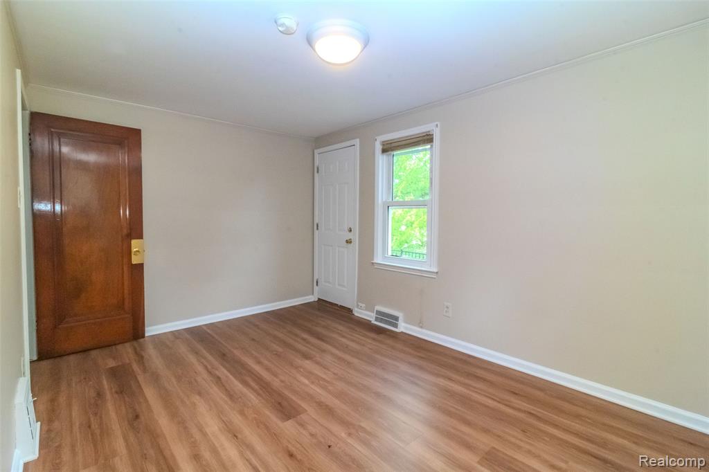 6630 Hartwell Street, Dearborn, MI 48126 — Photo 22