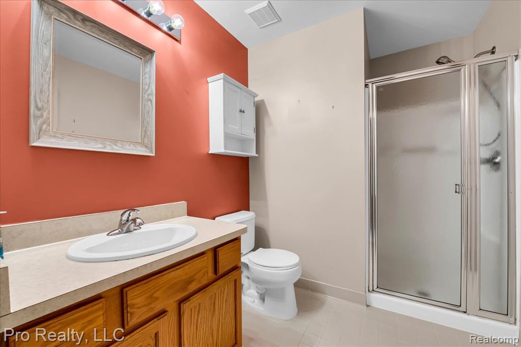 43880 Cherry Grove Court W, Canton, MI 48188 — Photo 24