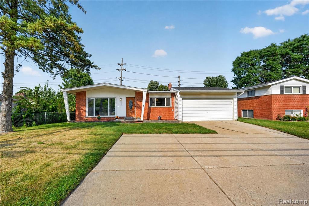 8599 Clinton River Road, Sterling Heights, MI 48314