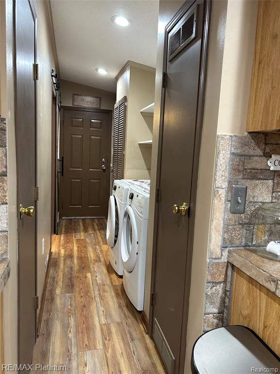 5740 Iroquois Drive, Howell, MI 48843 — Photo 12
