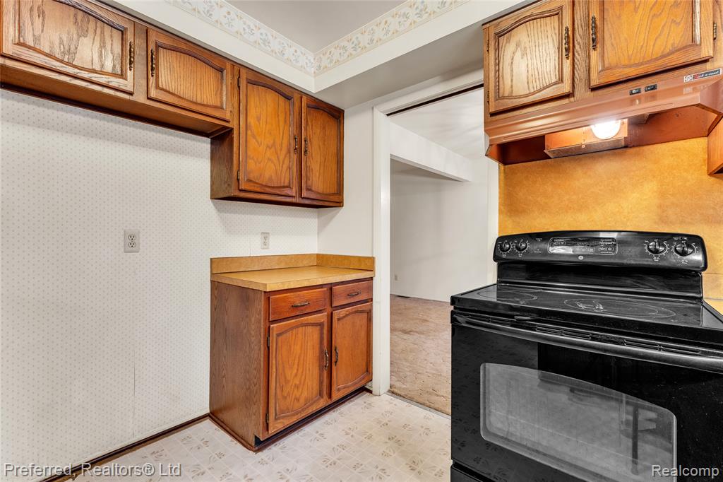 46323 Gainsborough Drive, Canton, MI 48187 — Photo 19