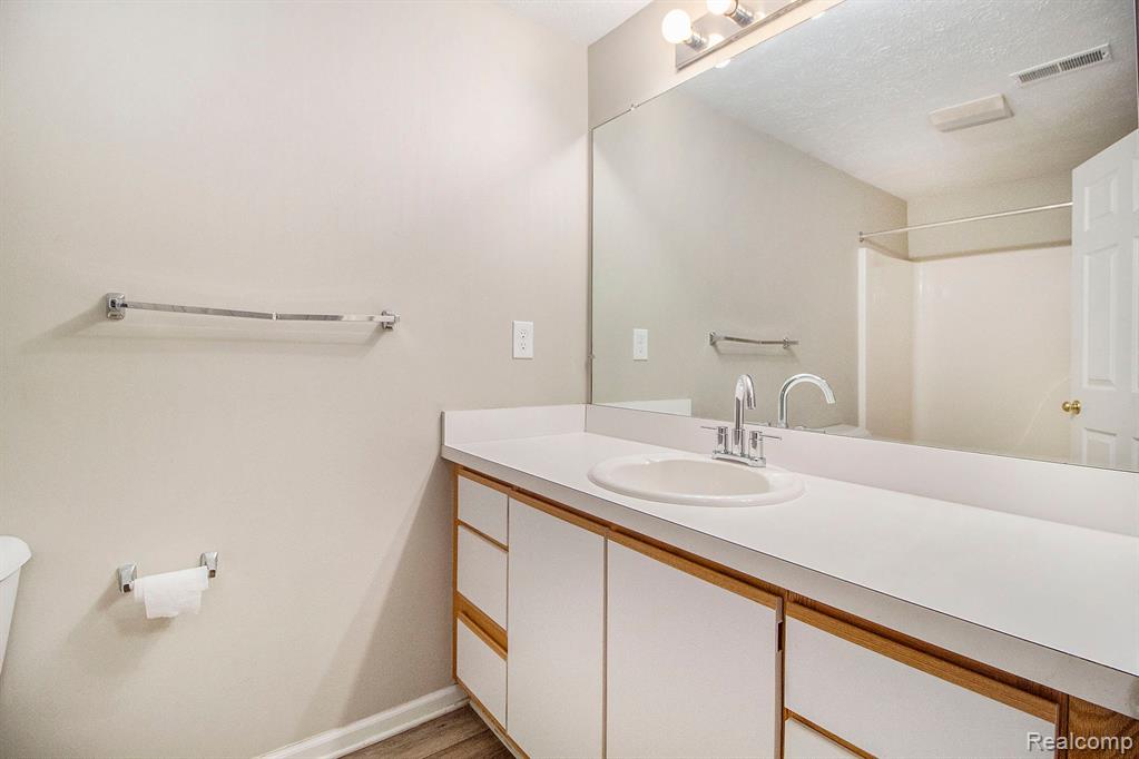 1449 HEATHERWOOD Lane, Ann Arbor, MI 48108 — Photo 16