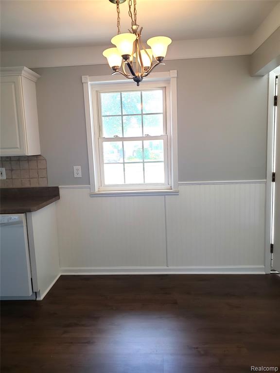 8224 Milburn Street, Westland, MI — Photo 9