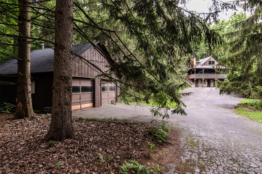 17750 DEXTER Trail, Gregory, MI 48137 — Photo 49