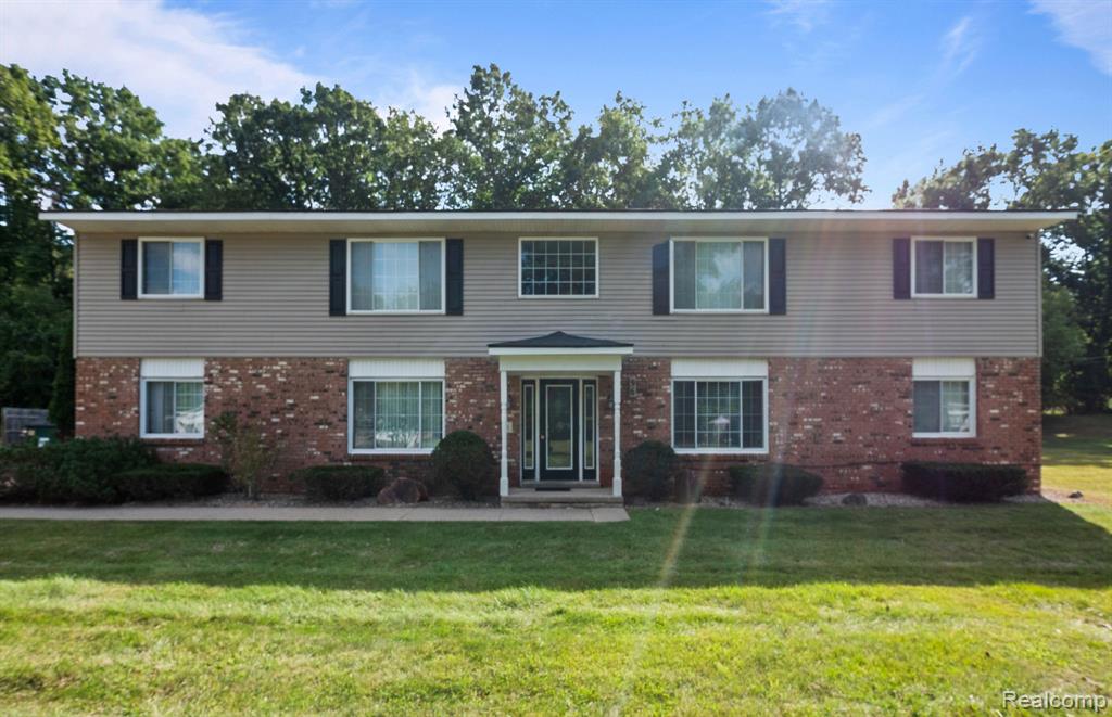 96 Village Court, Ortonville, MI 48462 — front exterior