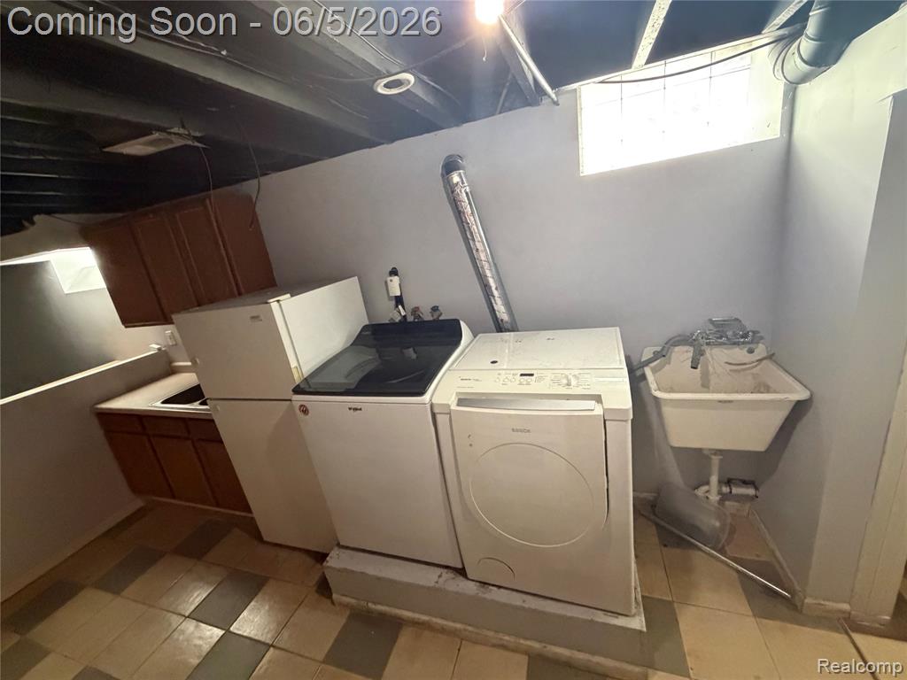47 Osceola Drive, Pontiac, MI 48341 — Photo 19