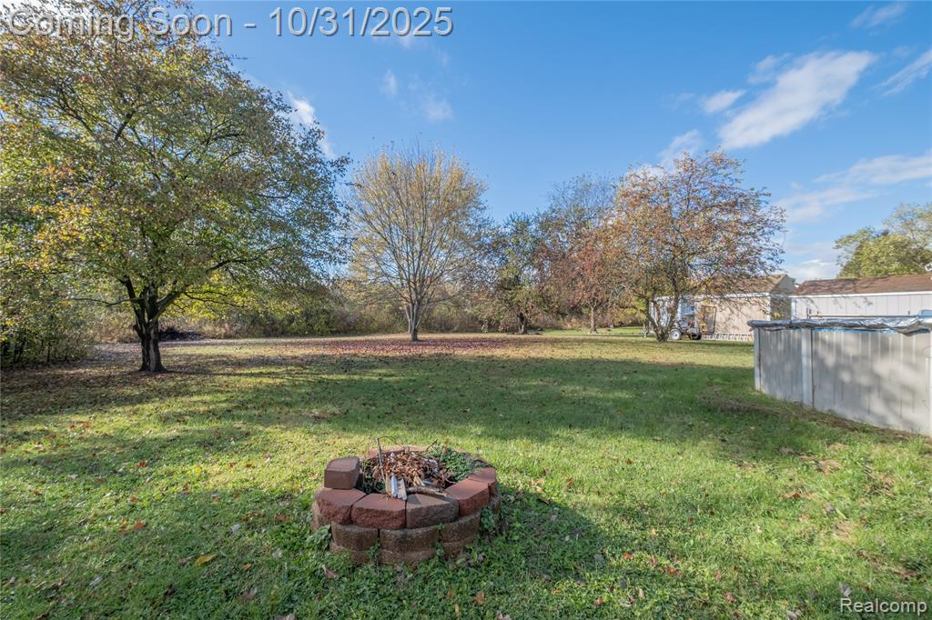 7036 Glen Oak Drive, Grand Blanc, MI 48439 — Photo 29