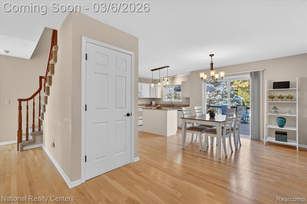 906 Meadowbrook Way, Milford, MI 48381 — Photo 14