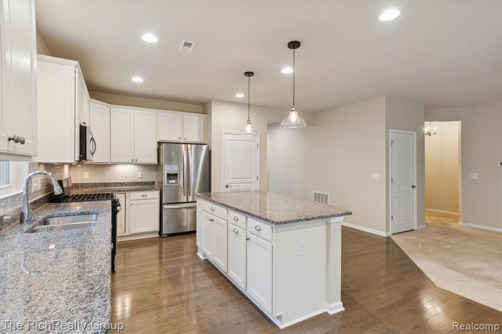 49534 Mapleton, Canton, MI 48188 — Photo 15