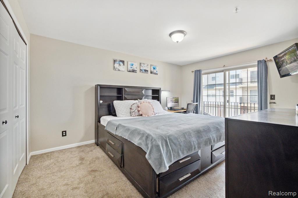 29265 GLEN OAKS Boulevard E, Farmington Hills, MI 48334 — Photo 10