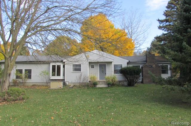 8344 Ellis, Clarkston, MI — front exterior