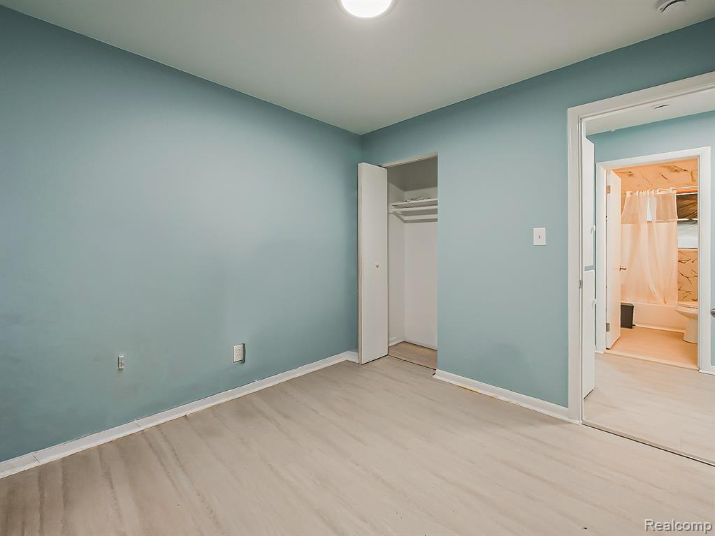 725 Emerson Avenue, Pontiac, MI 48340 — Photo 13