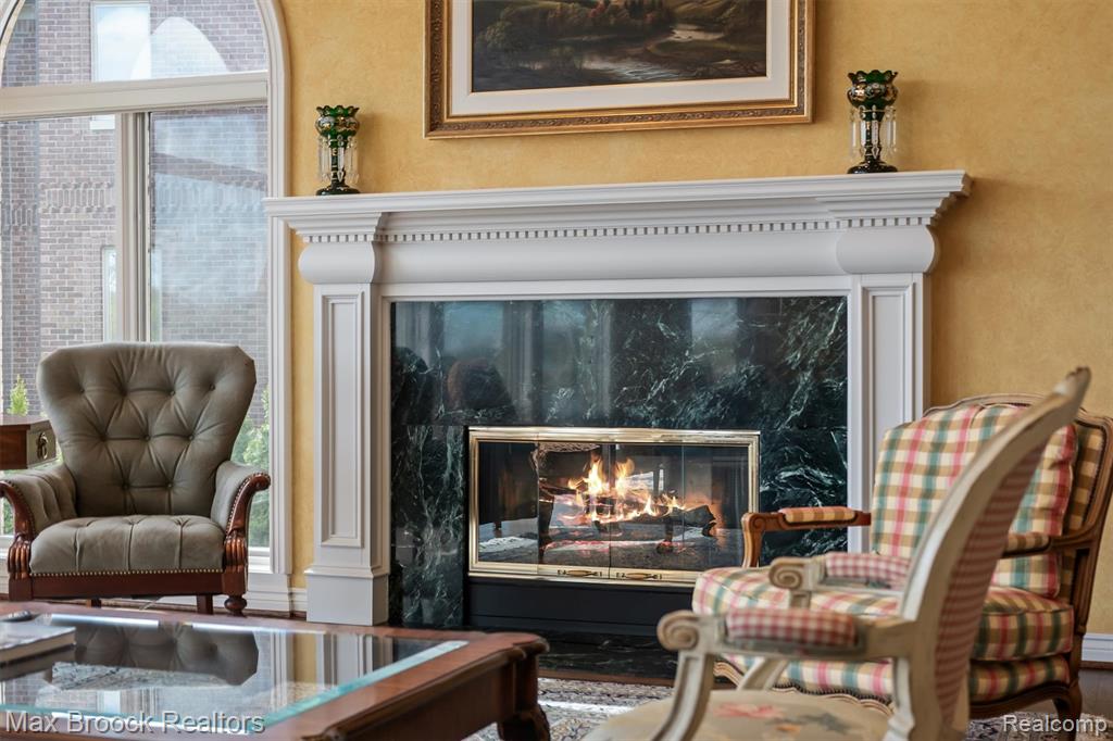 1832 Long Lake Shore Drive, Bloomfield Hills, MI 48302 — Photo 21