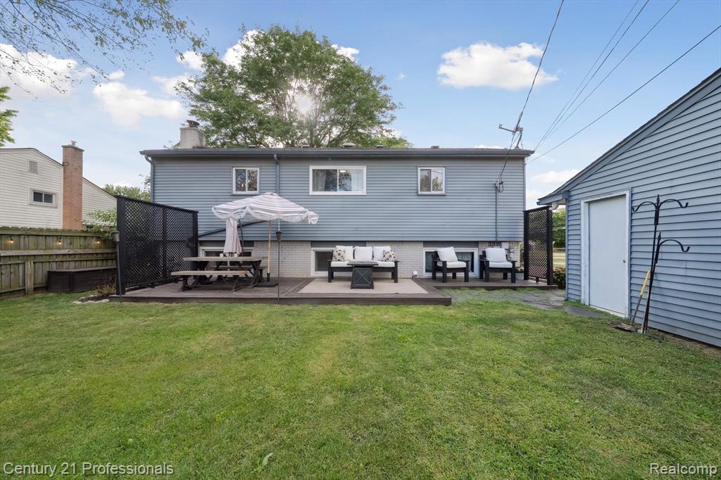 9024 Hubbard Street, Livonia, MI 48150 — Photo 37