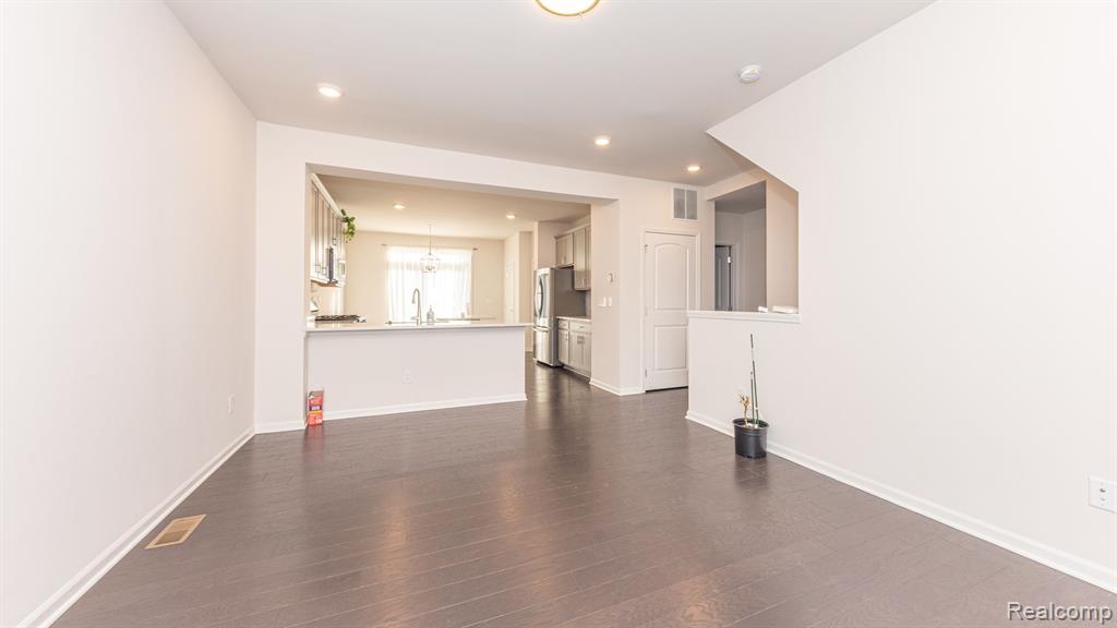 49685 LANTERN Way, Canton, MI 48188 — Photo 3