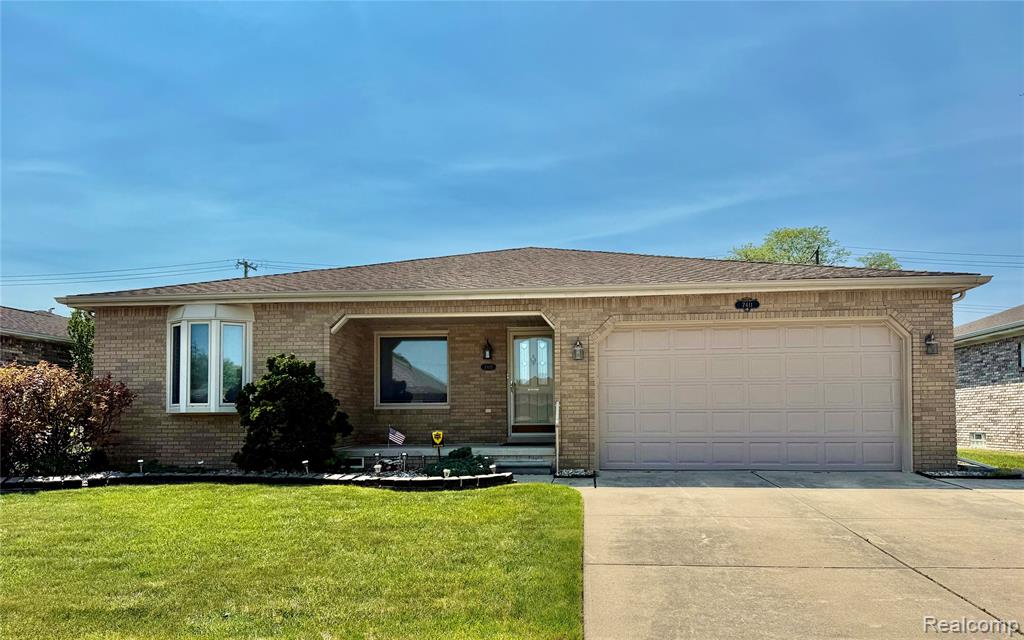 7411 N Farmington Road, Westland, MI — Photo 32